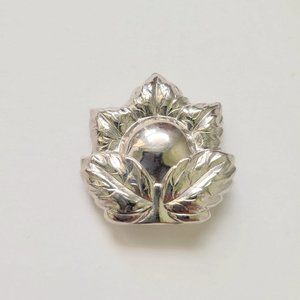 Vintage Jeri-Lou Scarf Clip Flower Sunflower Design Silver tone 1.5"